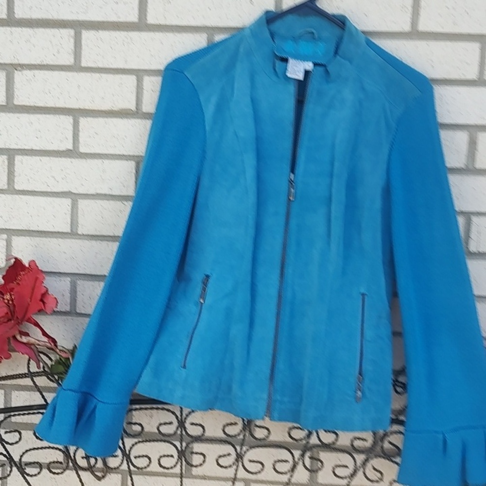 Blue Jacket - Picture 6 of 9